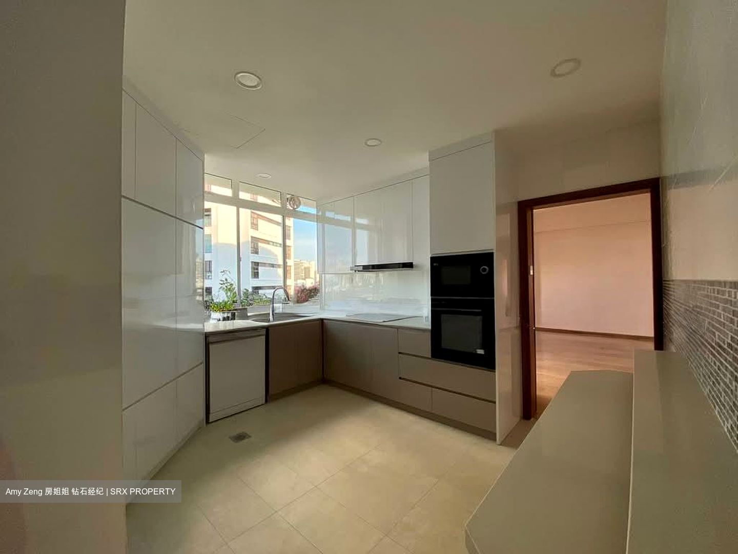 Honolulu Tower (D10), Apartment #560338061